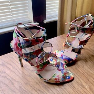 Floral straps heels